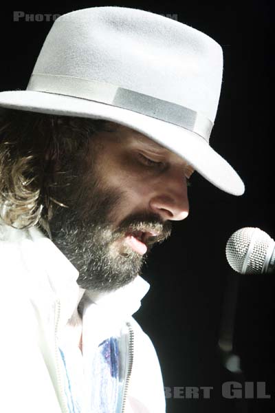 SEBASTIEN TELLIER - 2006-09-06 - PARIS - Theatre de Dix Heures - 